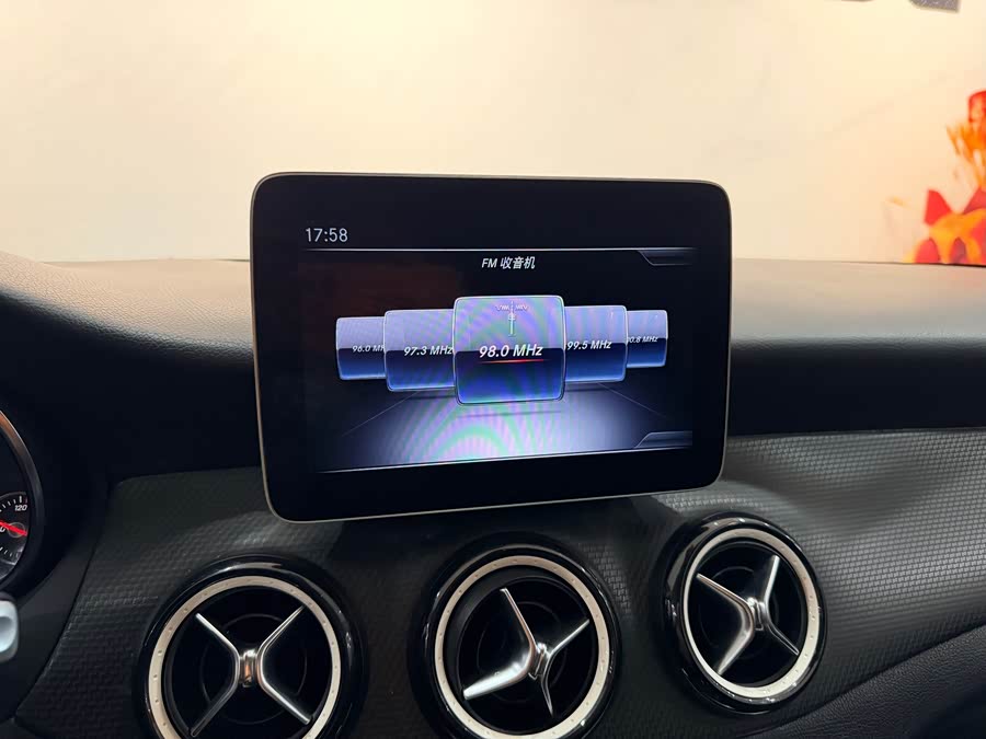 Mercedes-Benz GLA 2019 — фото 12