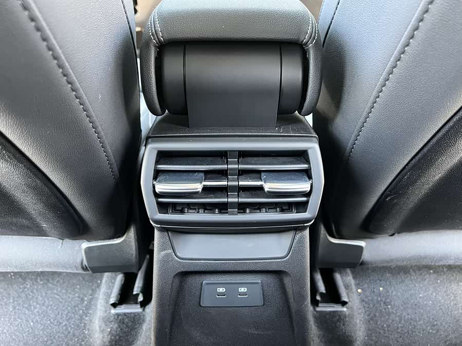 Audi A3 2023 — фото 16