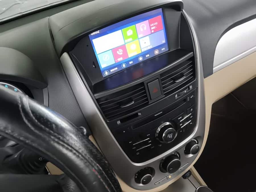 Buick Excelle 2013 — фото 13
