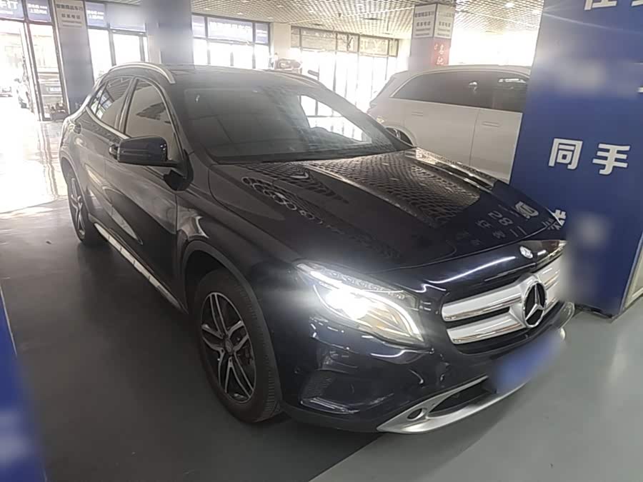 Mercedes-Benz GLA 2016