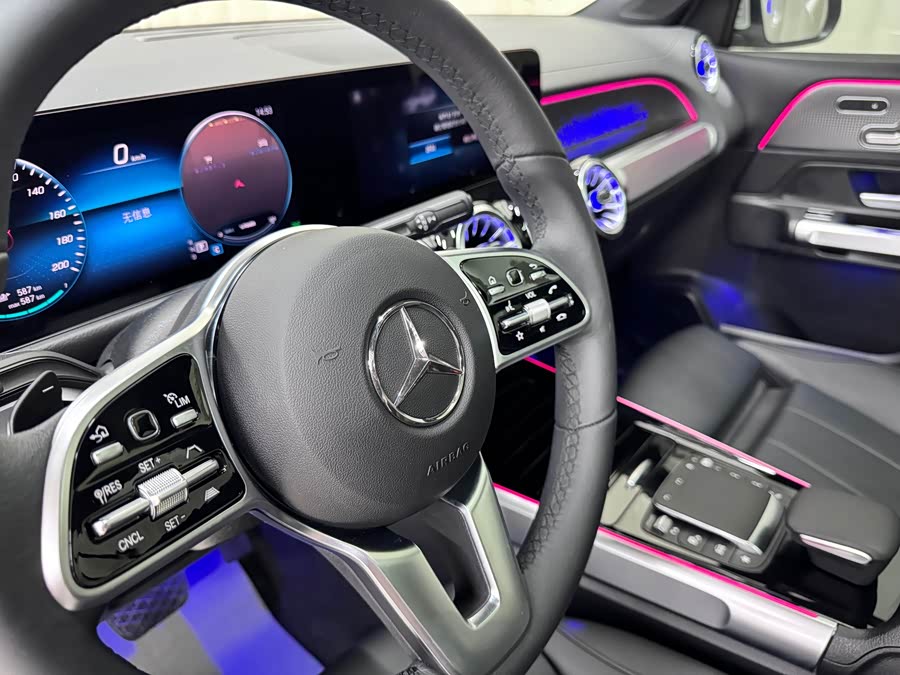 Mercedes-Benz EQB 2024 — фото 10
