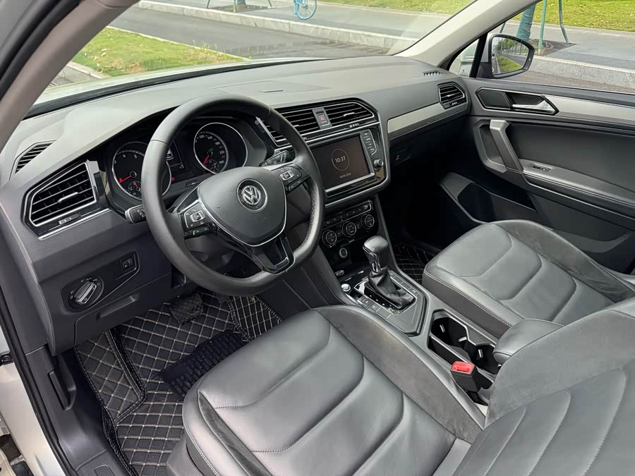 Volkswagen Tiguan L 2017
