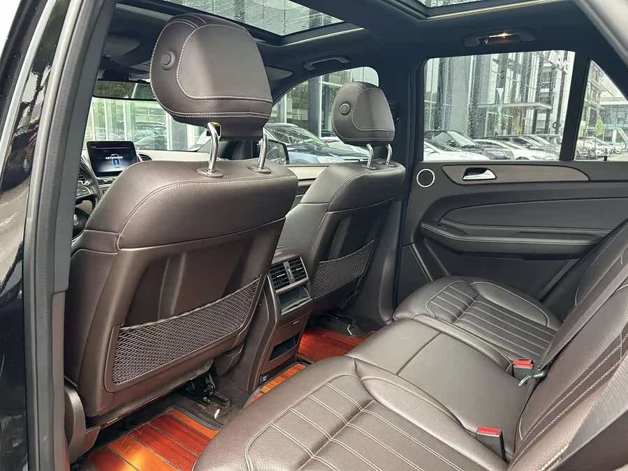 Mercedes-Benz GLE 2019 — фото 12