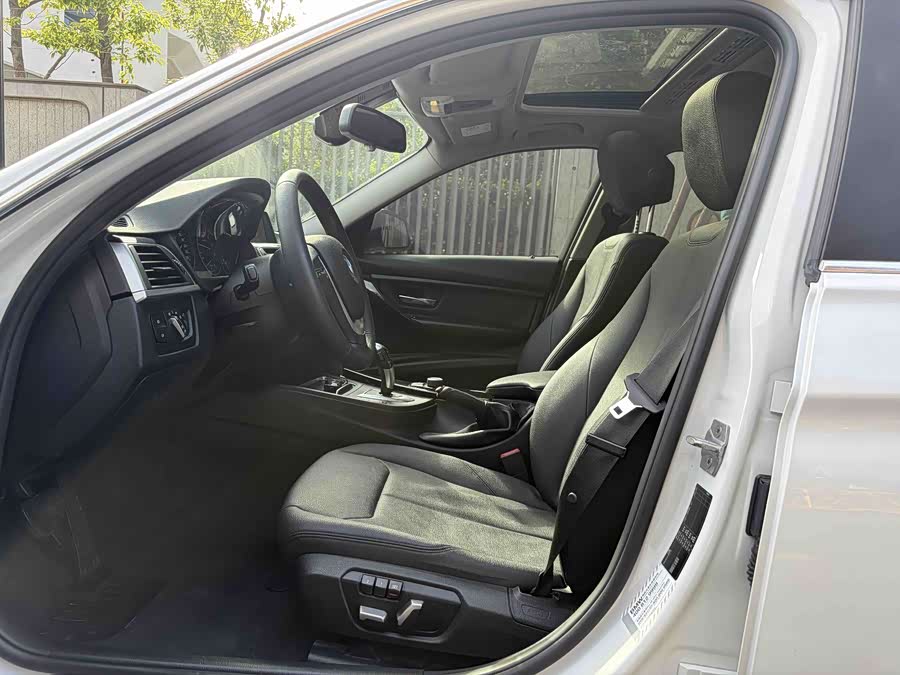 BMW 3 Series 2017