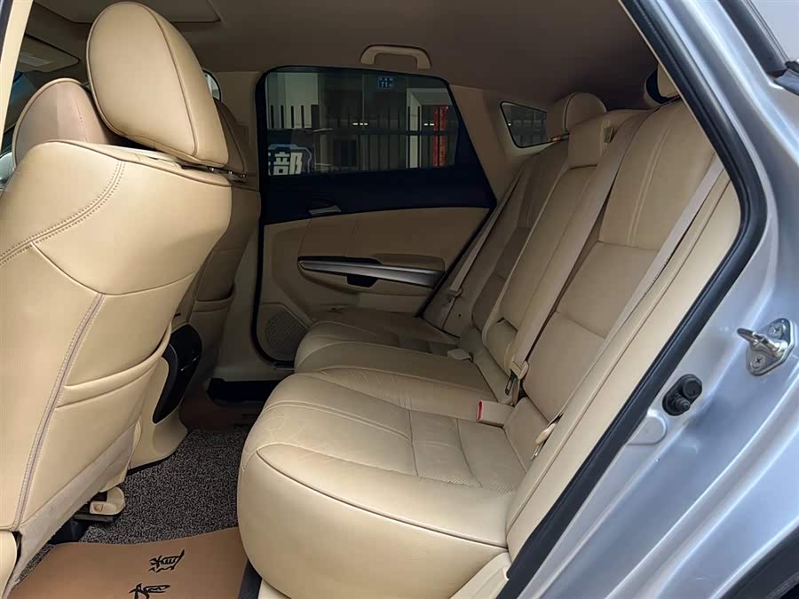 Honda Crosstour 2012