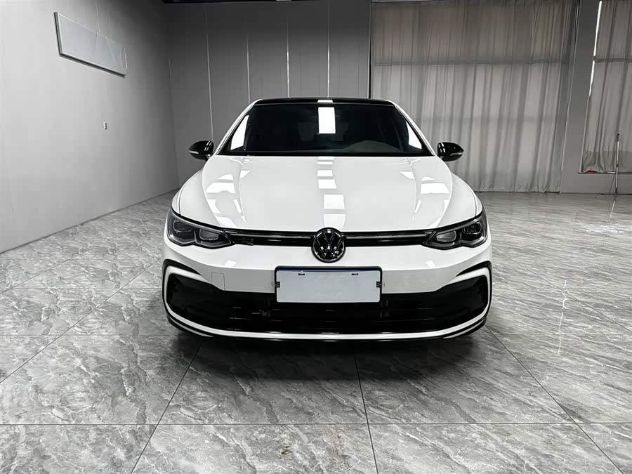 Volkswagen Golf 2023