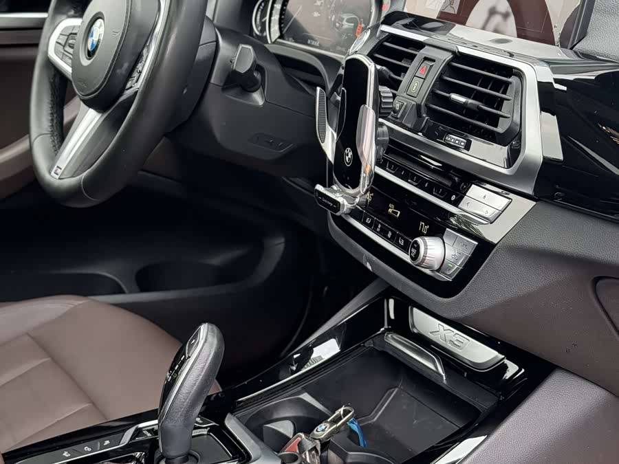 BMW X3 2018 — фото 20