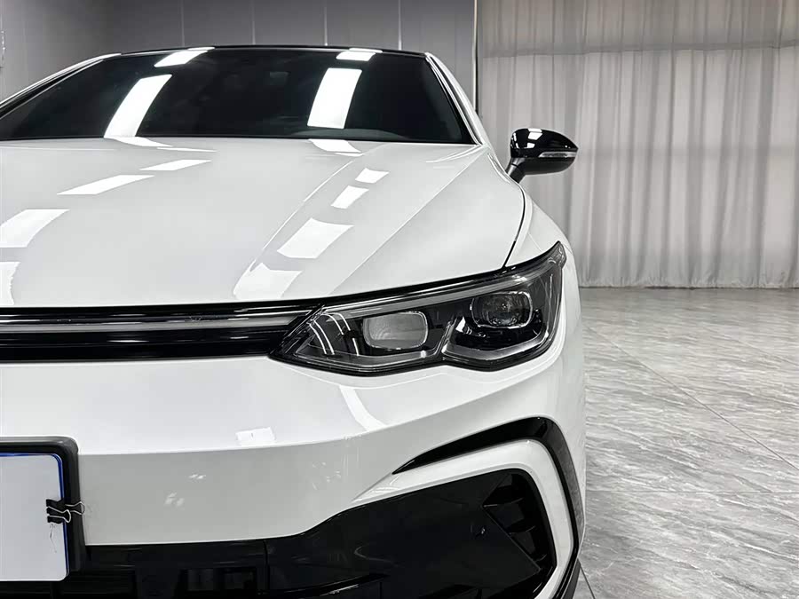 Volkswagen Golf 2023