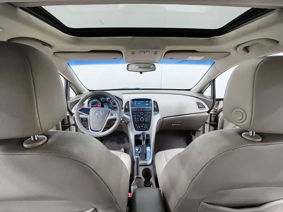 Buick Excelle GT 2013 — фото 10