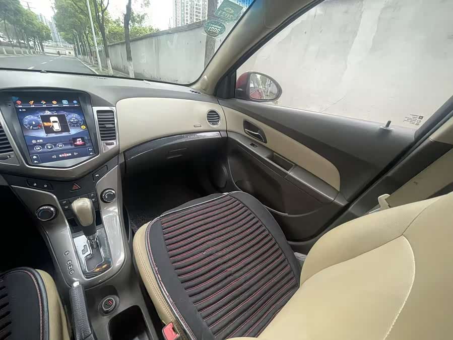 Chevrolet Cruze 2015 — фото 14