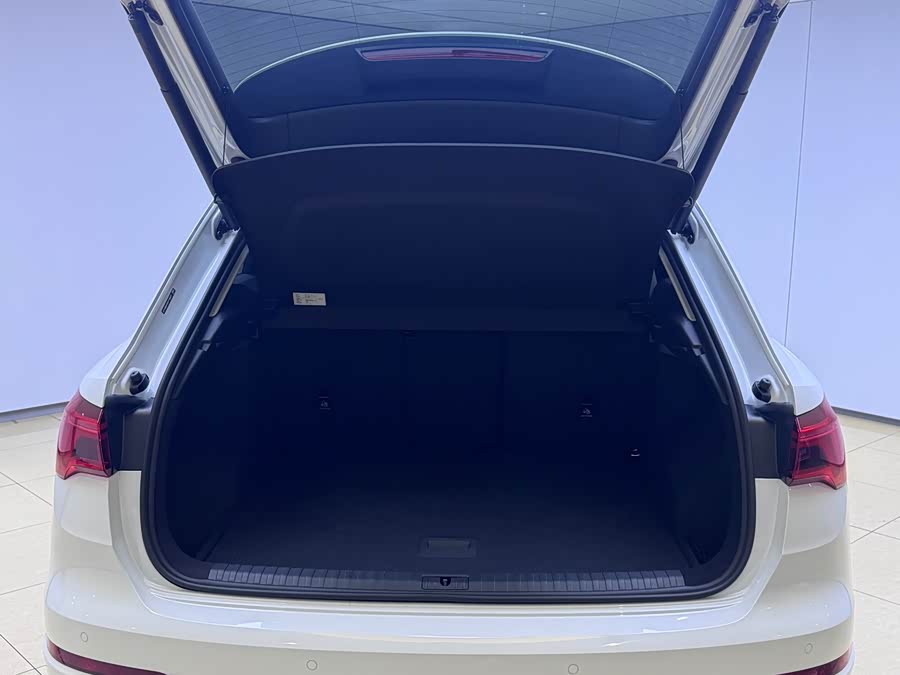Audi Q3 2021