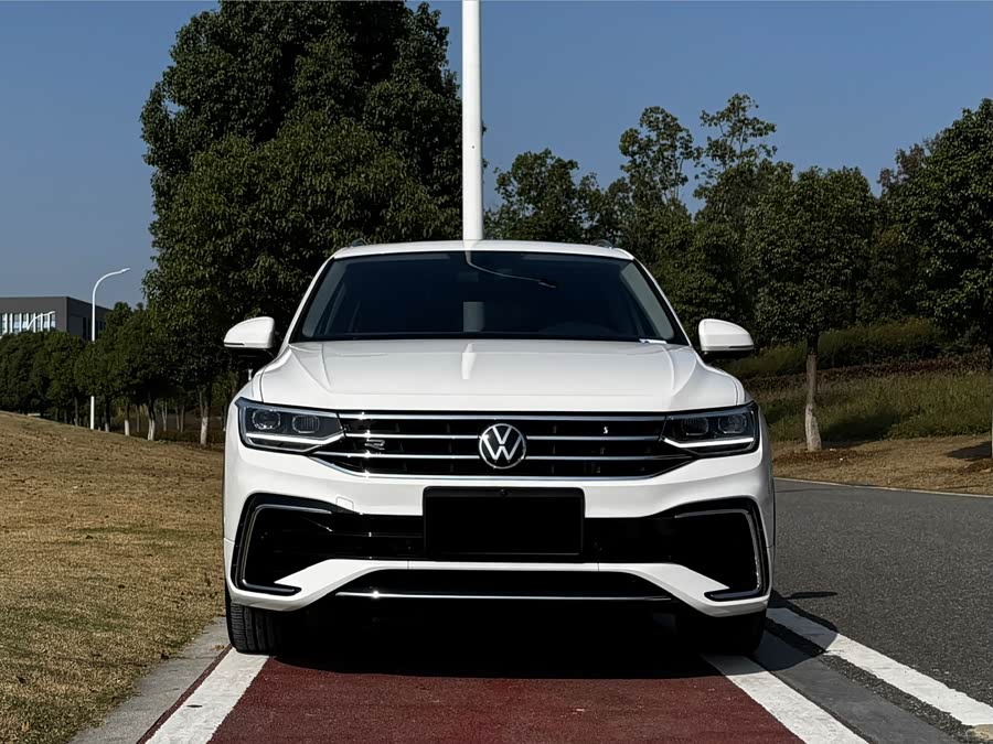 Volkswagen Tiguan L 2022