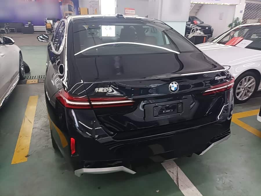 BMW 5 Series 2025