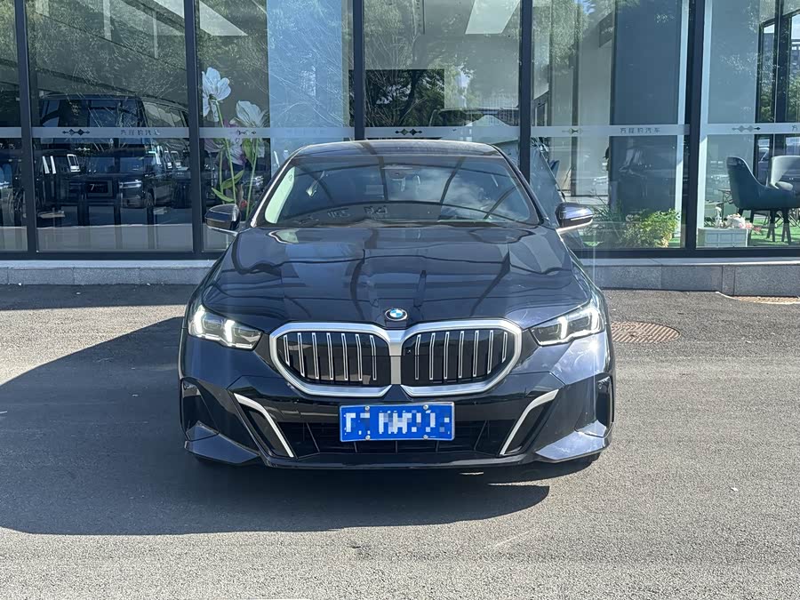 BMW 5 Series 2024