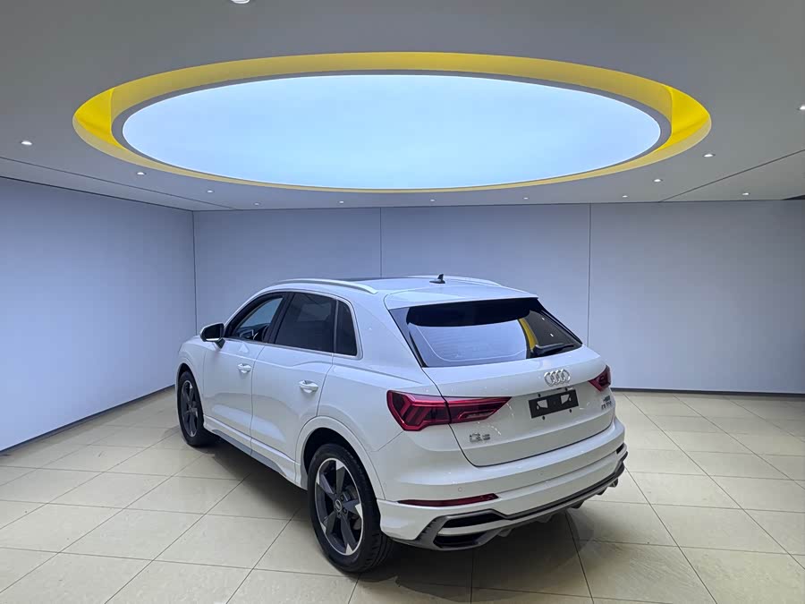 Audi Q3 2021