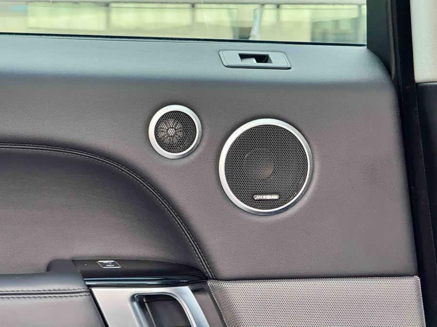 Land Rover Range Rover Sport 2016 — фото 22