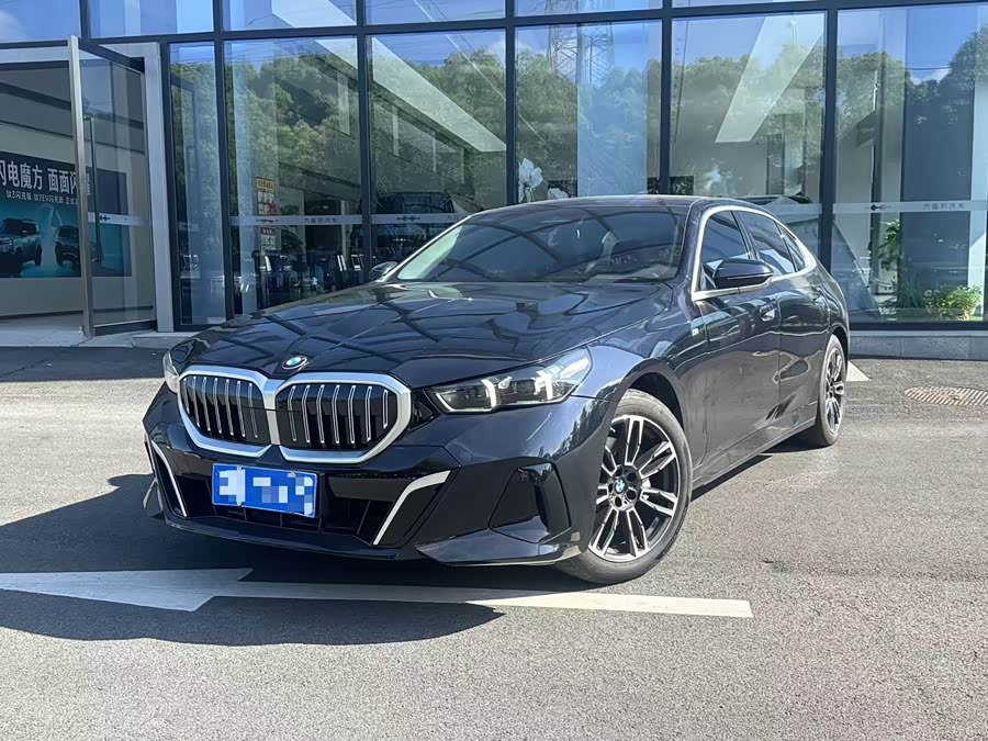BMW 5 Series 2024