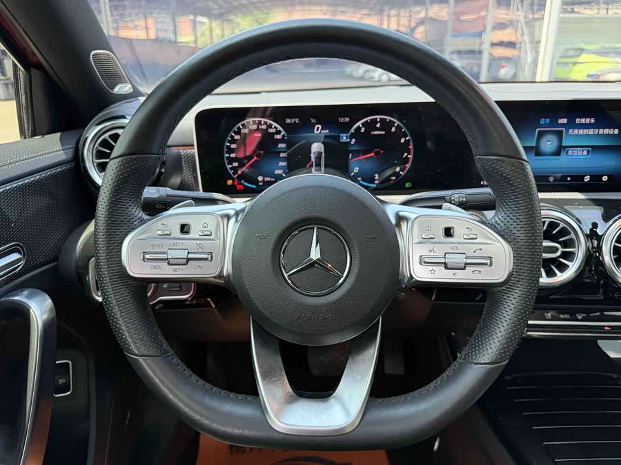 Mercedes-Benz A-Class 2019 — фото 25