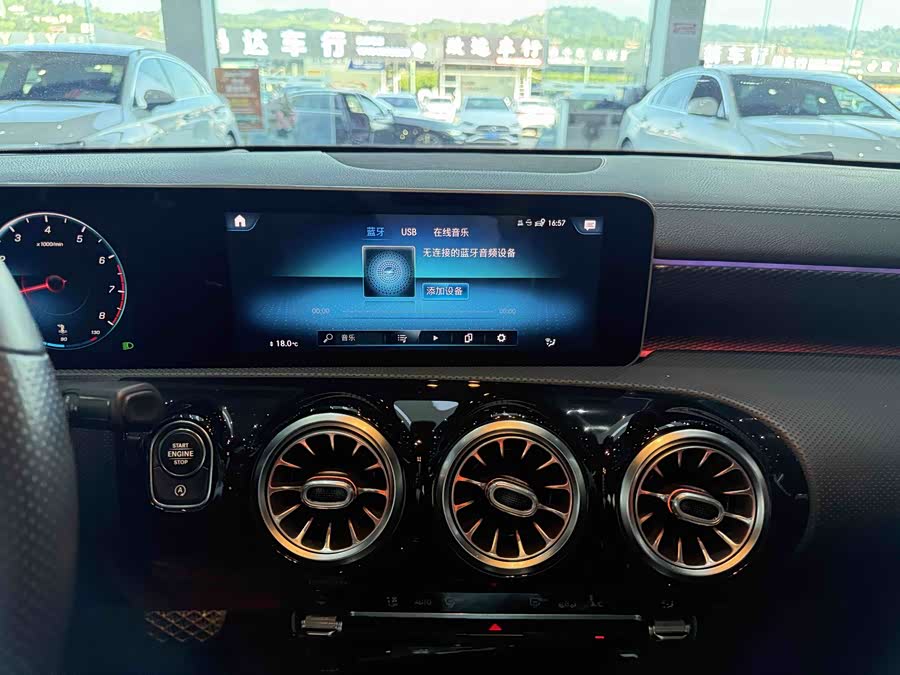 Mercedes-Benz A-Class 2019 — фото 13