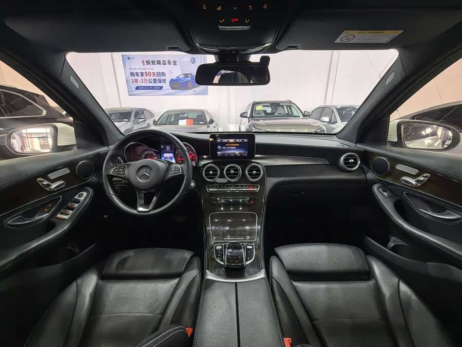 Mercedes-Benz GLC 2017 — фото 15