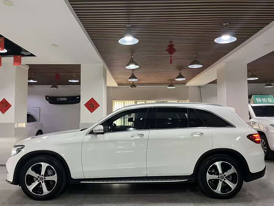 Mercedes-Benz GLC 2019 — фото 17
