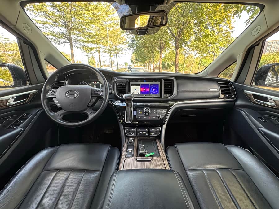 GAC Trumpchi M8 2020 — фото 10
