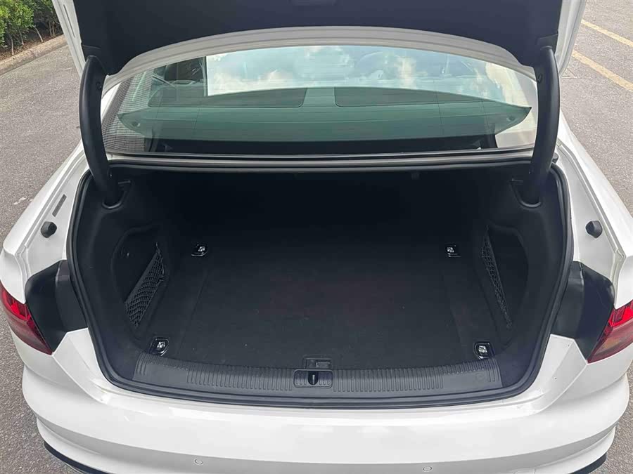 Audi A4L 2020