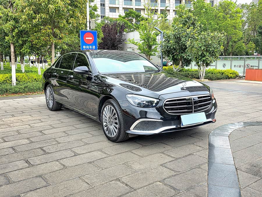 Mercedes-Benz E-Class 2023