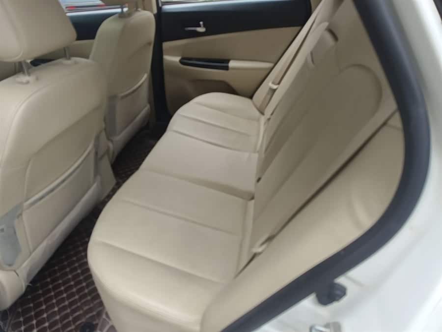 Changan Escape 2015 — фото 17