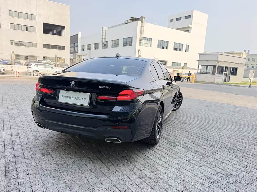 BMW 5 Series 2022