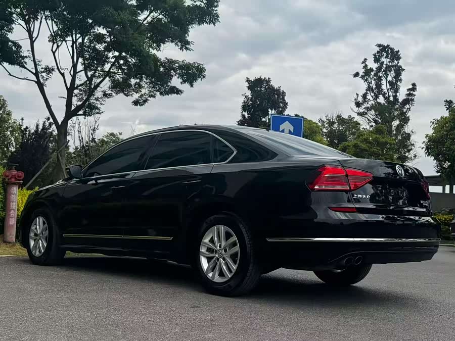 Volkswagen Passat 2015 — фото 9