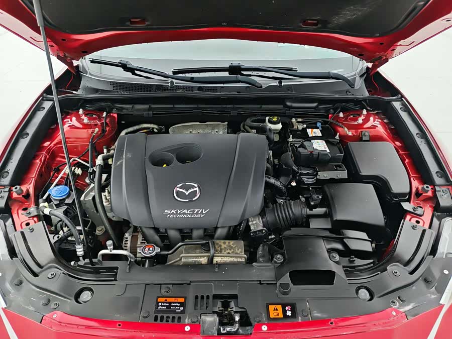 Mazda CX-4 2018 — фото 10