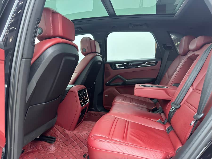 Porsche Cayenne 2018 — фото 18