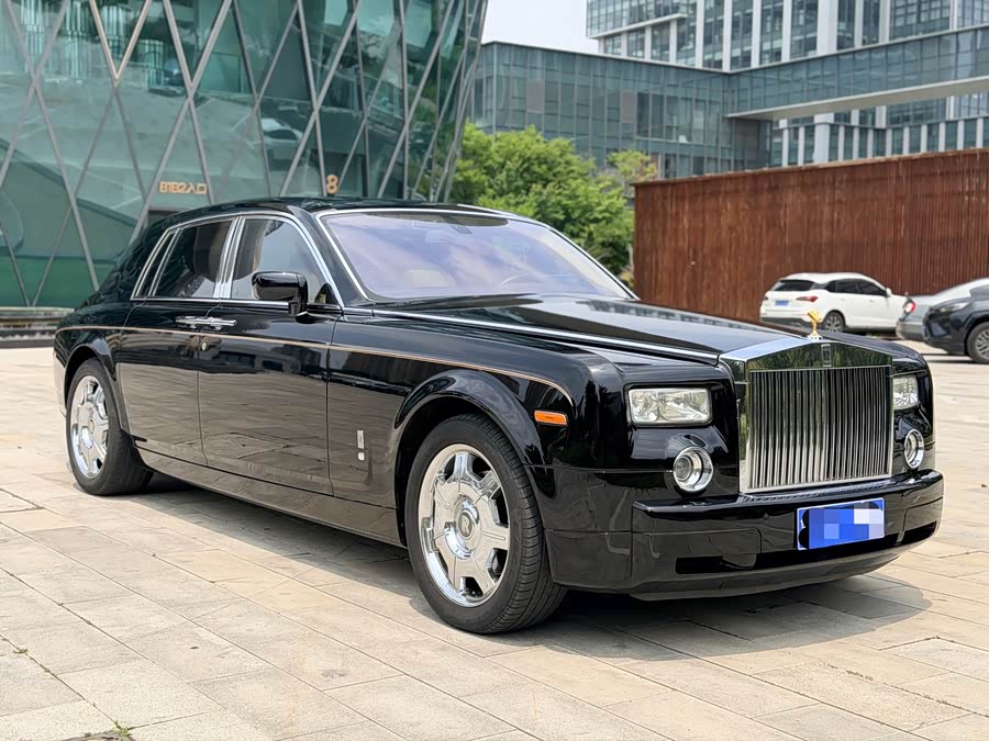 Rolls-Royce Phantom 2004