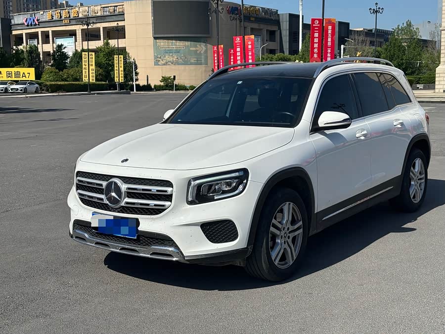 Mercedes-Benz GLB 2023