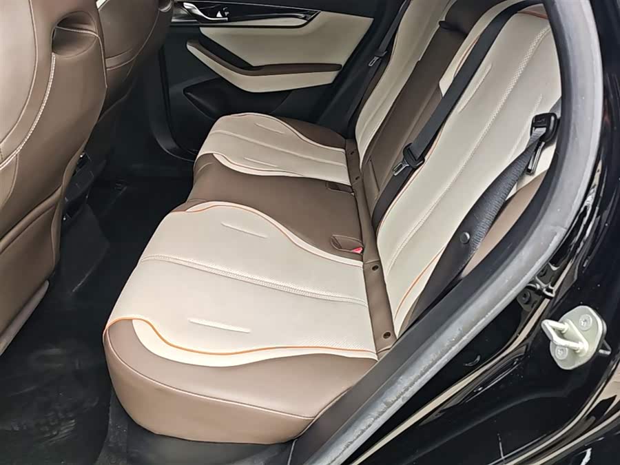 BYD Qin PLUS 2023 — фото 17
