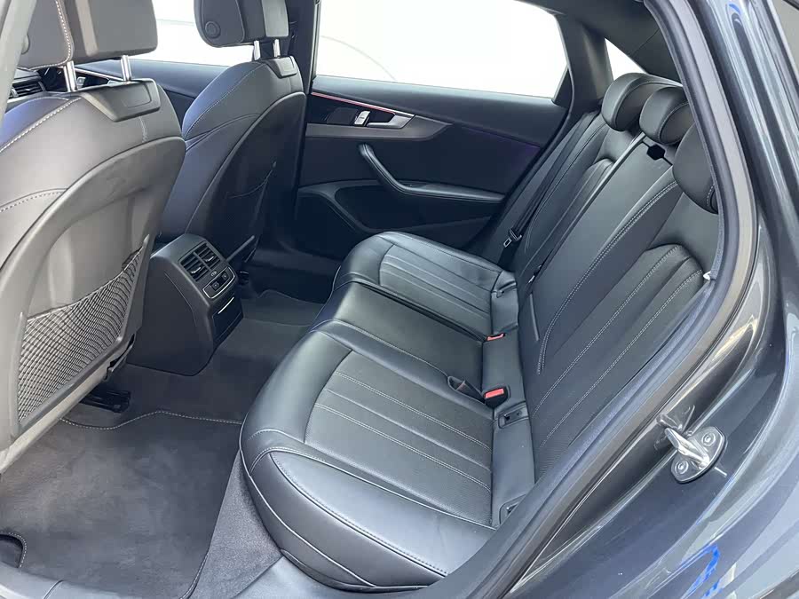 Audi A4L 2024
