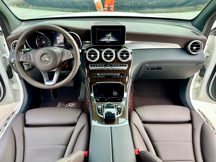 Mercedes-Benz GLC 2019 — фото 10