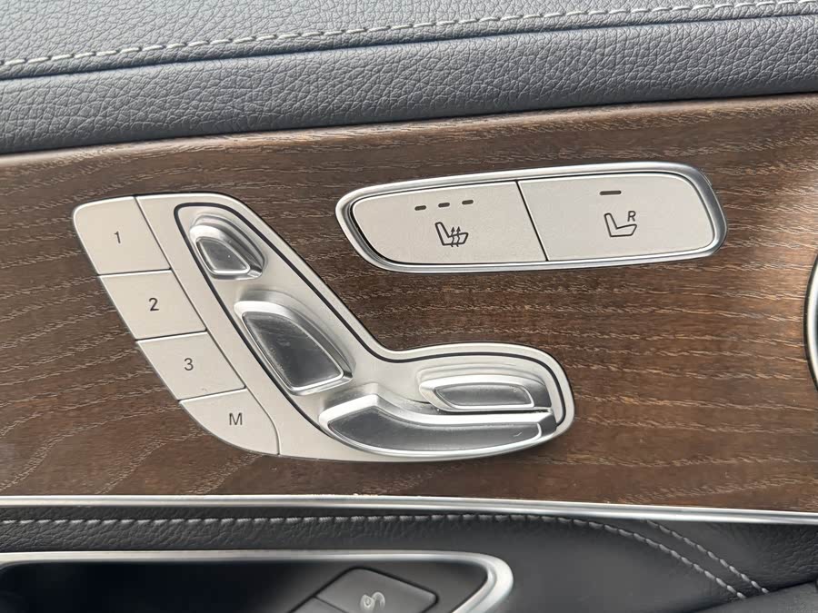 Mercedes-Benz GLC 2020 — фото 20