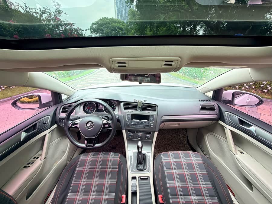 Volkswagen Golf 2015