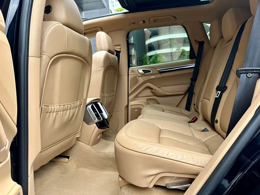 Porsche Cayenne 2015 — фото 13