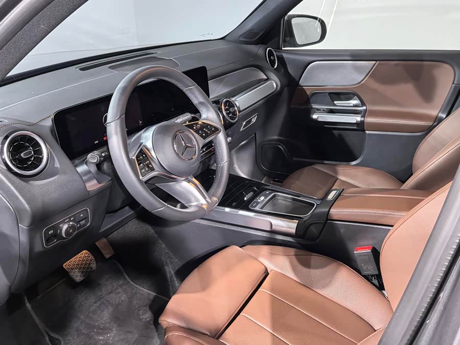 Mercedes-Benz GLB 2024