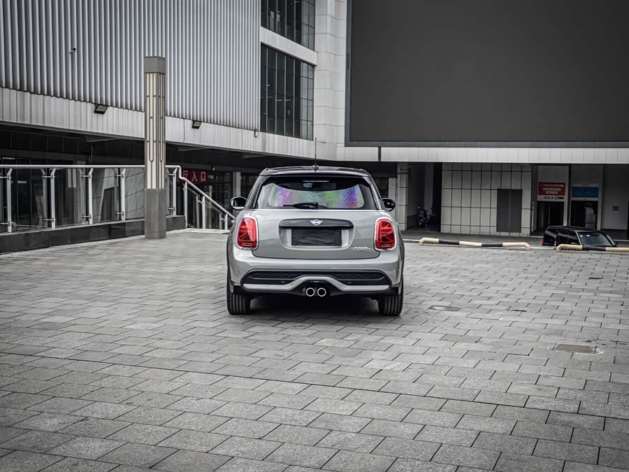 MINI MINI 2022