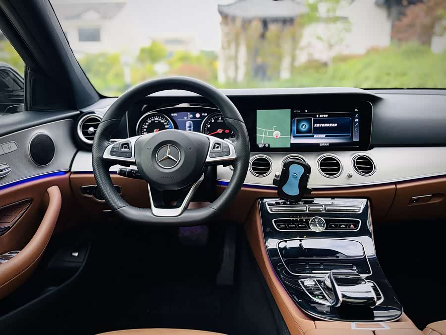 Mercedes-Benz E-Class 2017 — фото 9