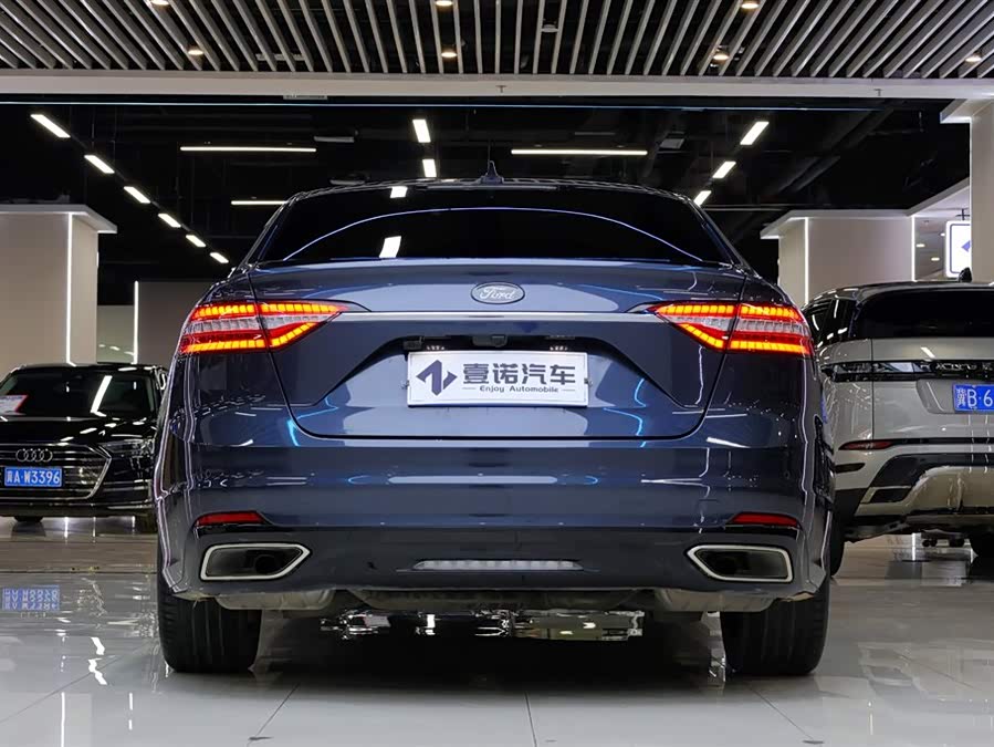 Ford Taurus 2019