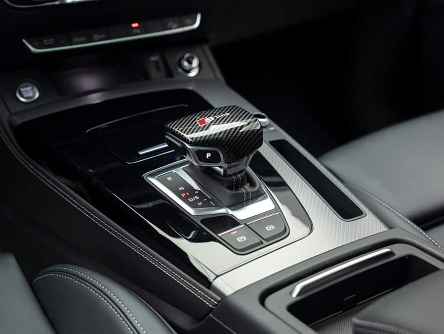 Audi Q5L 2025 — фото 14