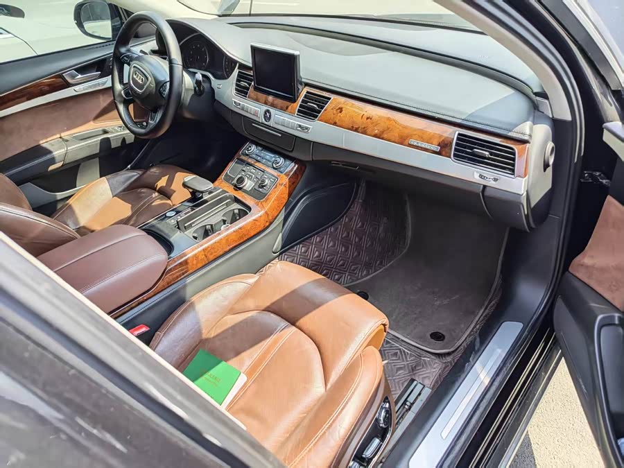 Audi A8 2012