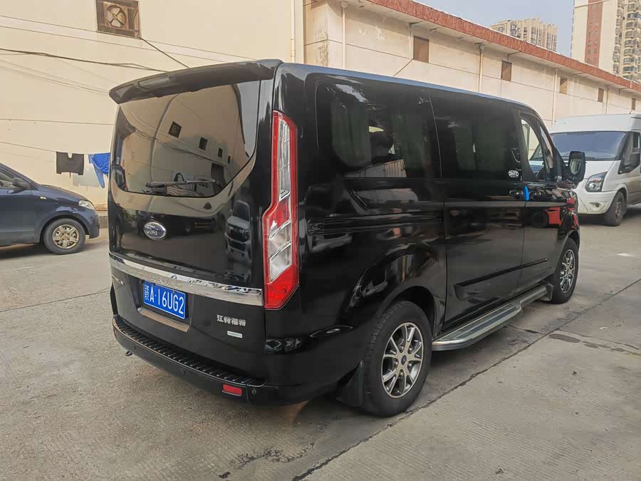 Ford Tourneo 2020