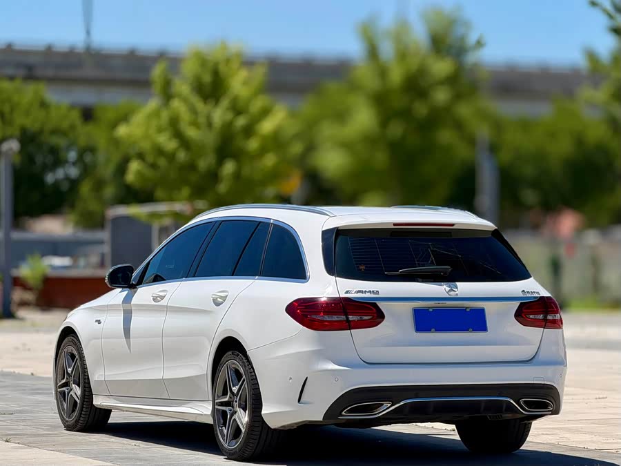 Mercedes-Benz C-Class 2020