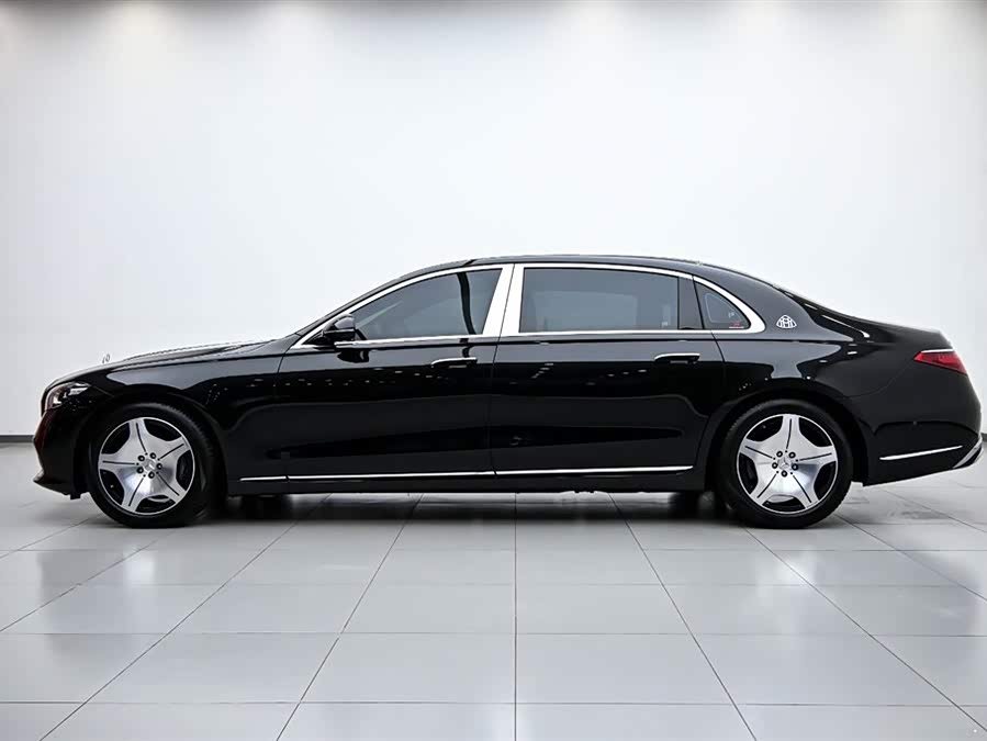 Mercedes-Benz Maybach S-Class 2025